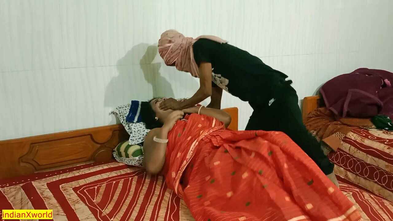 Chor Ne Bhabhi Ko Choda Indianxworld Hindi Sex Video
