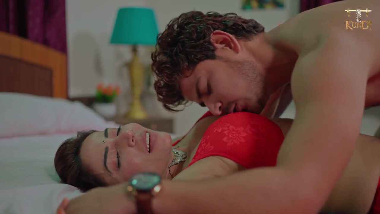Room Service Kundi App Hindi XXX Web Series Episode 1