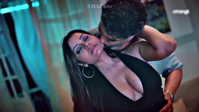 Watch Naa Tum Jaano Naa Hum Episode 1 Web Series